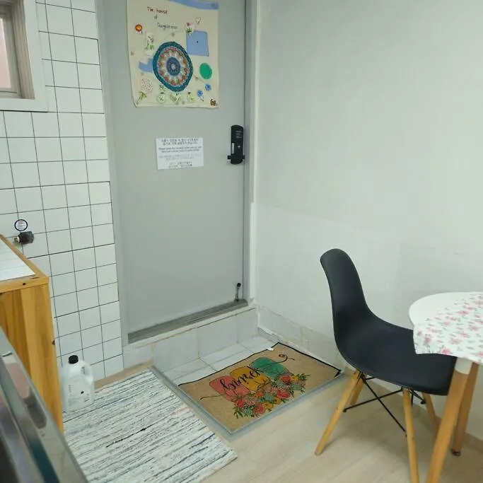 アパート Two Rooms By Gyeongbokgung ソウル特別市 韓国